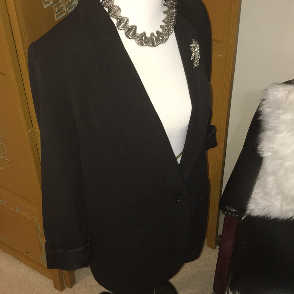 Black blazer - Picture 4 of 4
